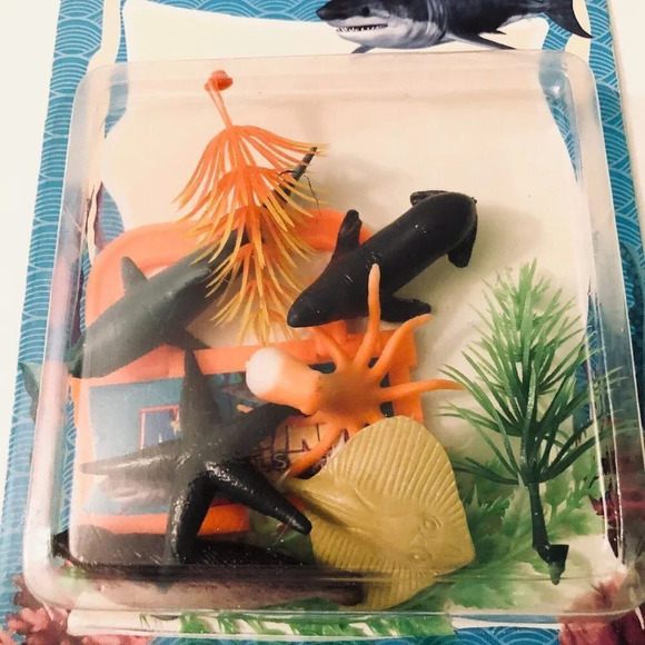 Lot of 2 Marine  Animals Animal Series Toys - Picture 4 of 16